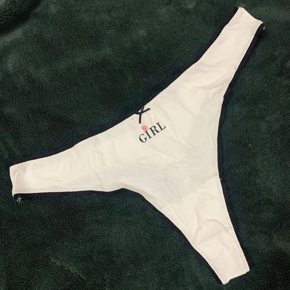 Women’secret thong pack of 3 - Picture 3 of 10